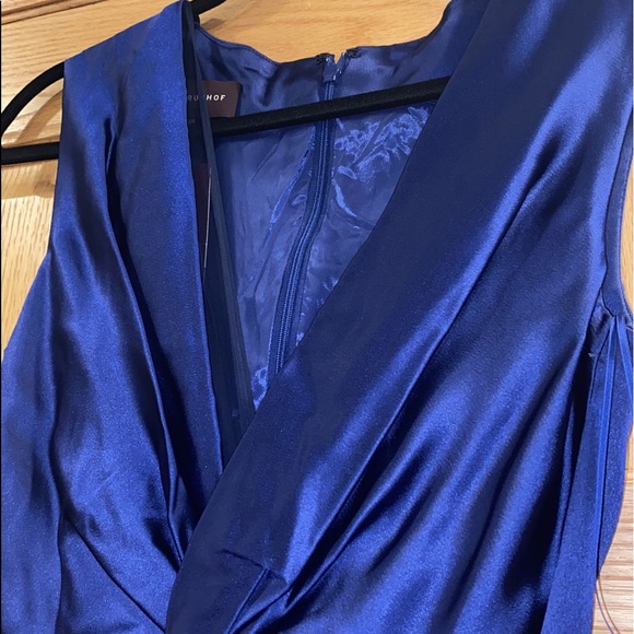 Talbot Runhof Bosworth navy wrap-effect satin gown - Picture 8 of 11